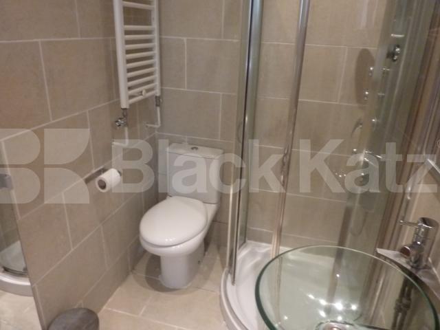 			NEW INSTRUCTION! INCLUSIVE OF ALL BILLS!, 1 Bedroom, 1 bath, 1 reception Flat			 Westbourne Terrace Road, BAYSWATER